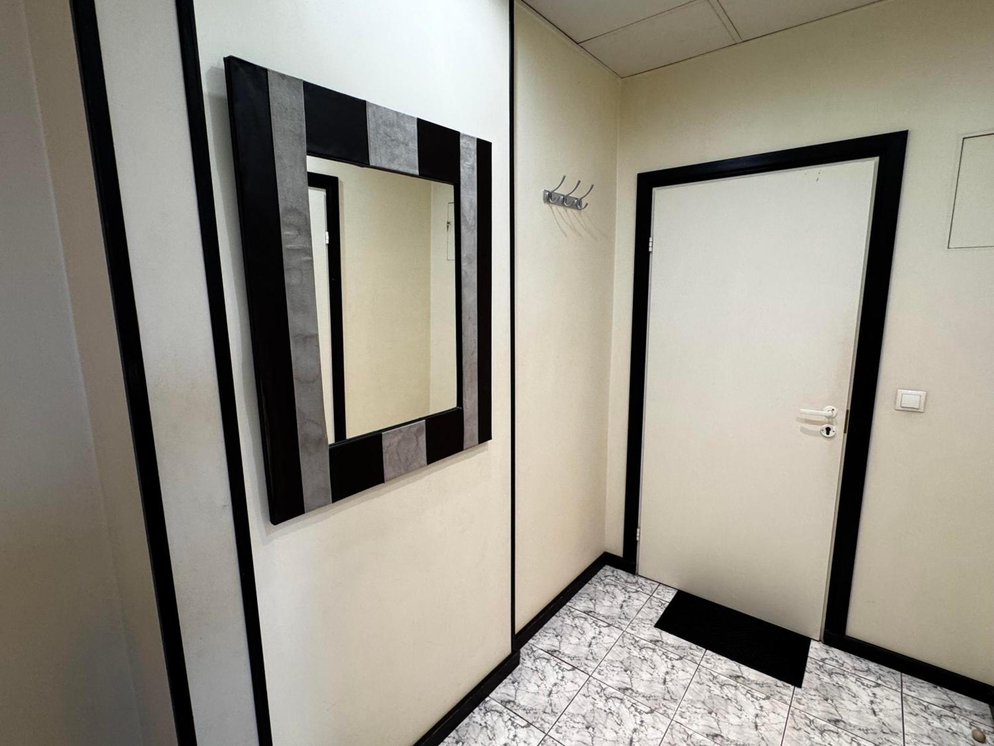 Aparthotel ריגה מראה חיצוני תמונה A mirror in a bathroom